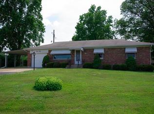 540 Kinswood Ln, Saint Louis, MO 63129