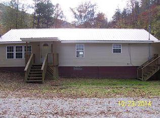 33 Grampa Dr, Carrie, KY 41725