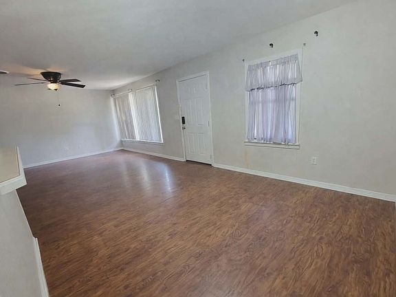 4th image of 3408 38th St