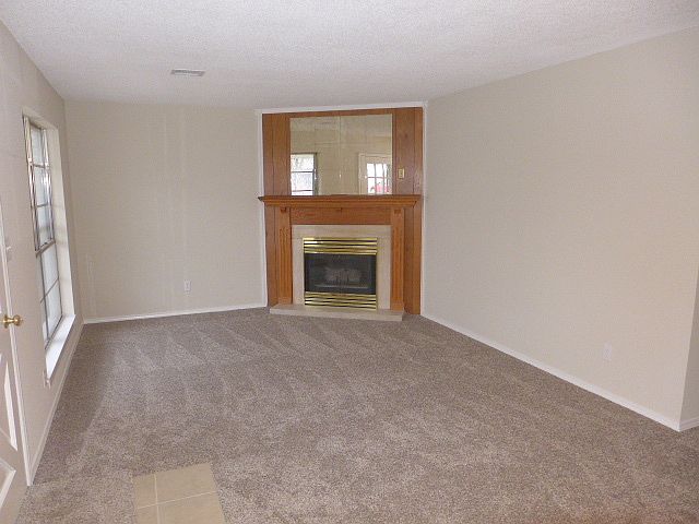 1st image of 266 S 184th Ave E