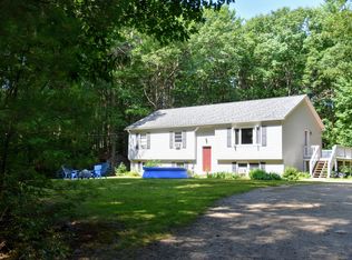 30 Boyden Rd, Pelham, MA 01002