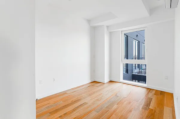 Rented by ERNY LLC | media 11