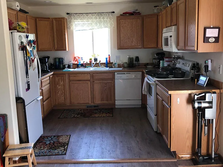 202 W 26th Ave — Photo 2