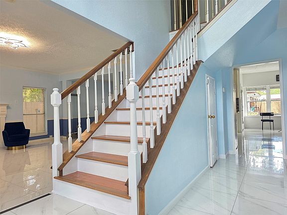 3rd image of 9726 New Kent Dr