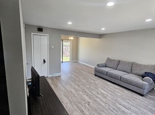 27573 Mill Rd #4, North Olmsted, OH 44070