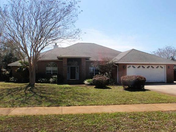 2nd image of 8 Indian Bayou Dr