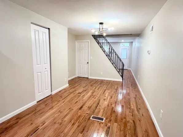 827 Woodward St, Baltimore, MD 21230