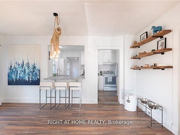 3rd image of 129 Forest Ave