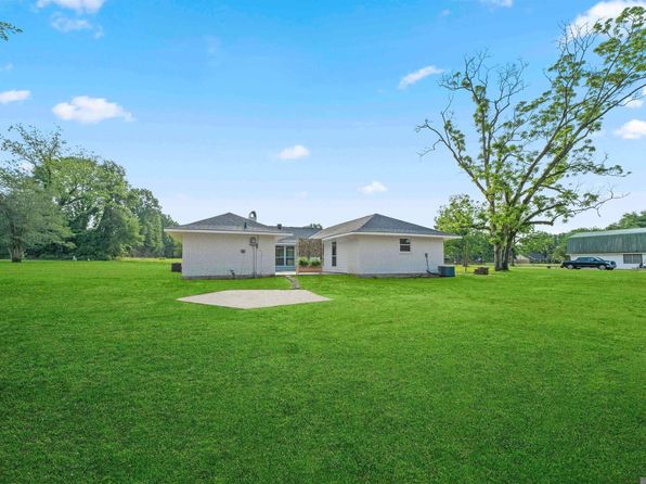 23045 Elberta Ln, Zachary, LA 70791