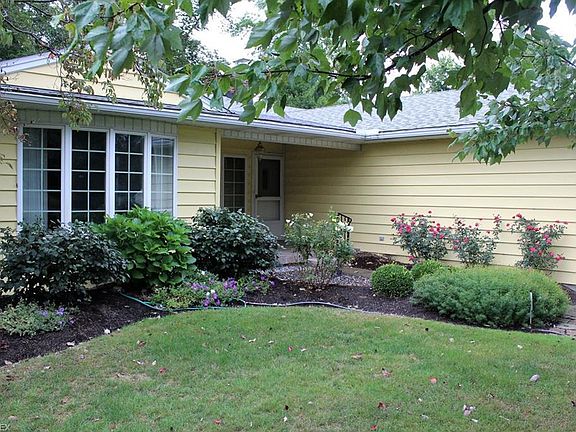 2nd image of 162 Jerrol Ct