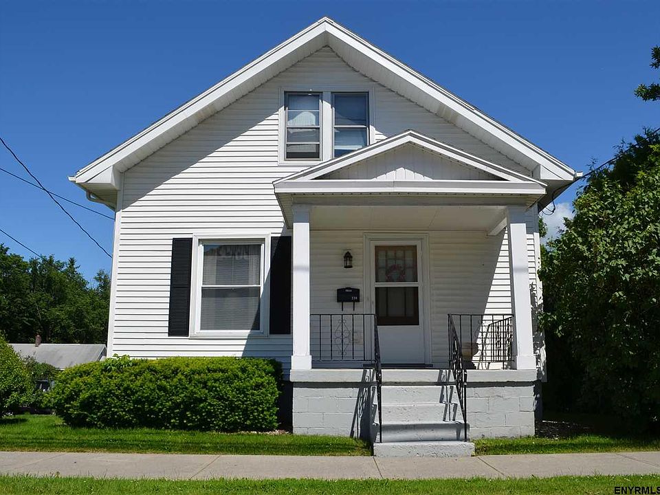 1st image of 236 S Main St