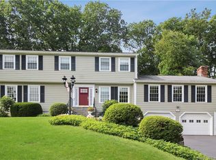 205 Primrose Ln, Fairfield, CT 06825