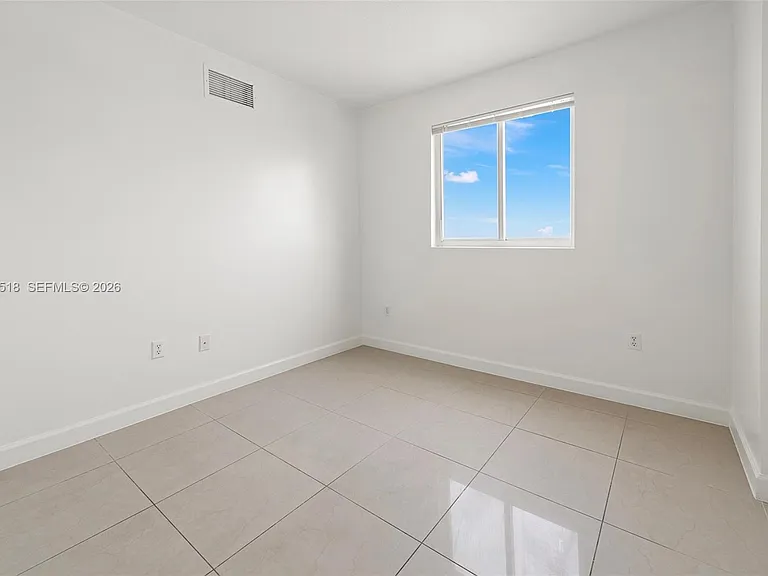 2217 NW 7th St #1109 — Photo 5