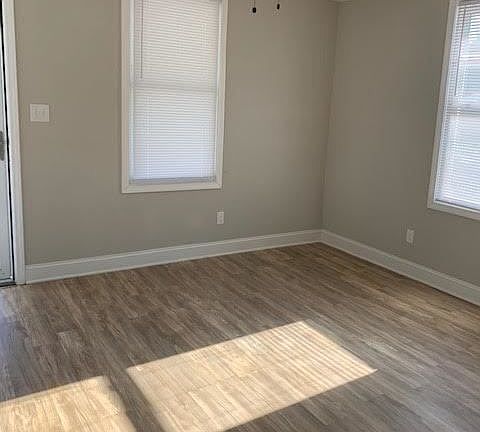 3rd image of 405 Deck St #A