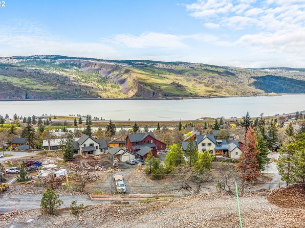 Asher St #38, Mosier, OR 97040