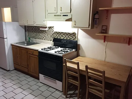 Rented by Dwell Residential Inc | media 3