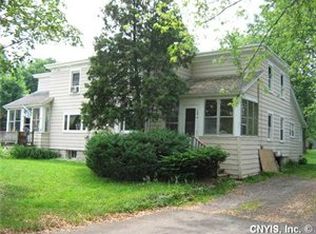 704 Stump Rd, Skaneateles, NY 13152