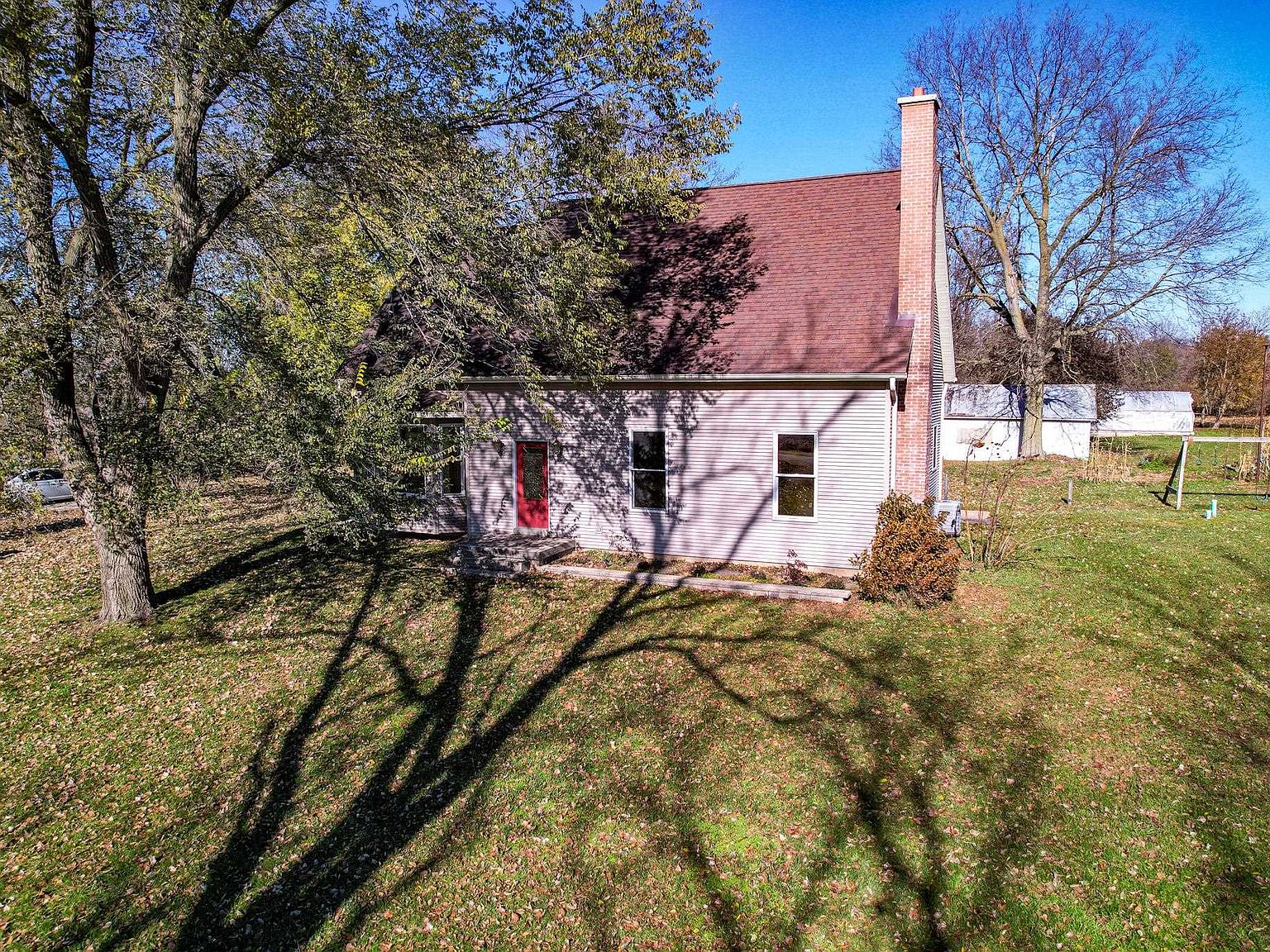 9282 E Hemstock Rd, Rochelle, IL 61068 | Zillow