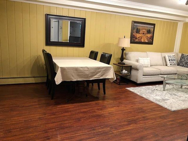 West Vancouver Apartment for rent - 2 Bedrooms — photo 3
