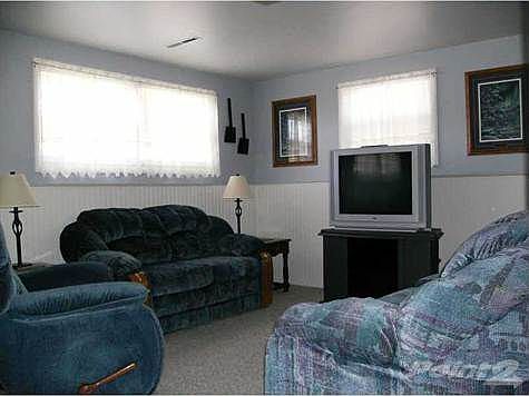 5th image of 2617 Burlington Ave