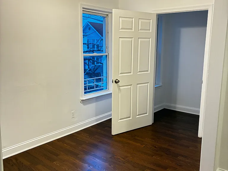 73 Wolcott Ter #2R — Photo 6