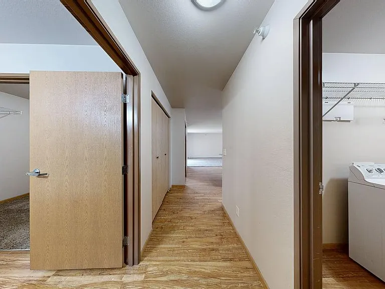 Roosevelt West Apartments — Photo 14