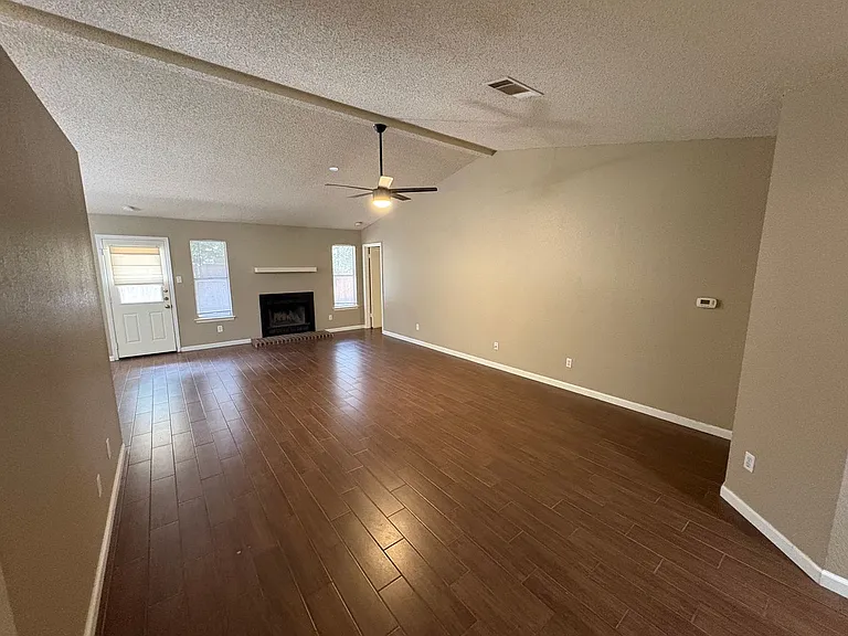 2902 Sabinal Trl — Photo 4