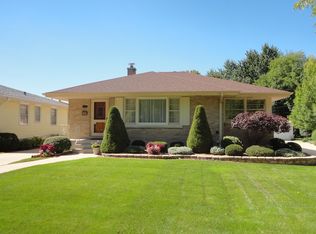 126 N Summit Ave, Villa Park, IL