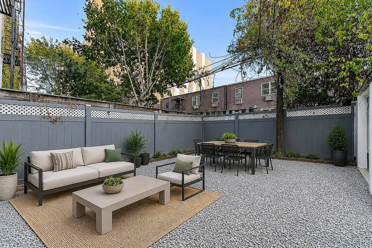 Building Photo - 1116 Gates Ave #GARDEN