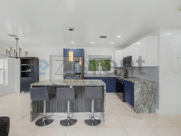 1615 Taft St — Photo 7