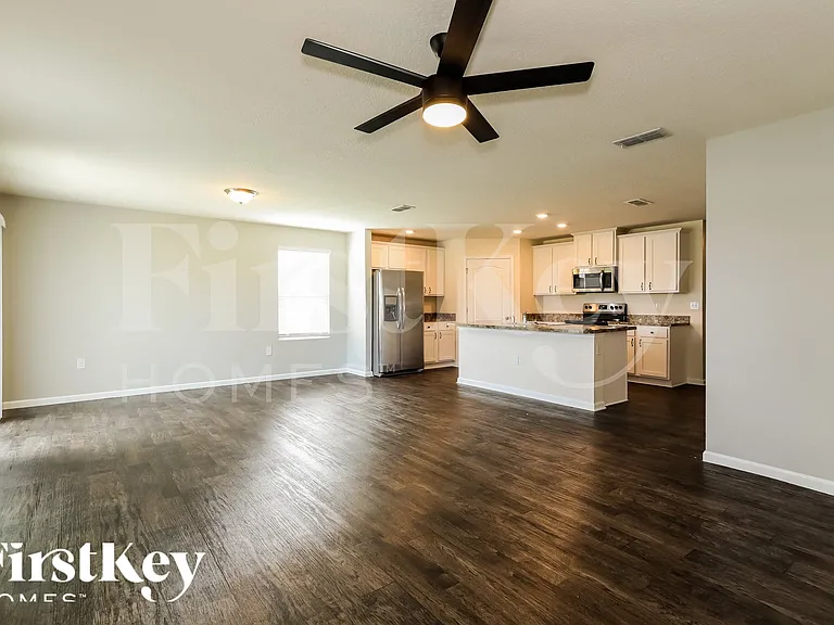 6919 Sandle Dr — Photo 5