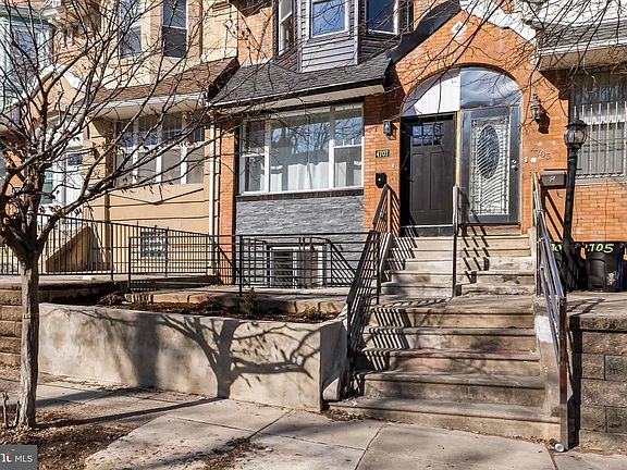 3rd image of 4707 Sansom St