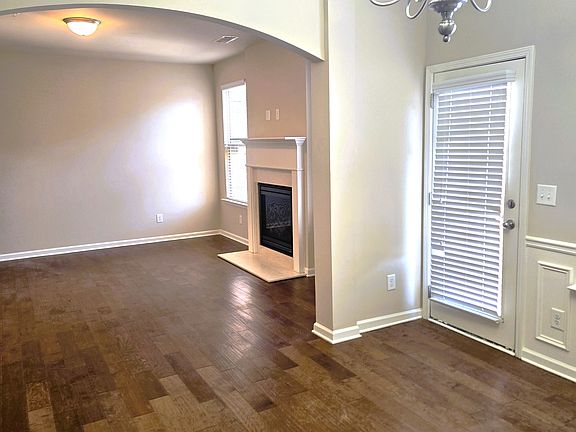 5th image of 3514 Village Enclave Ln