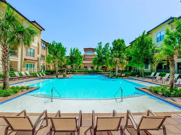 Mission at La Villita Apartments