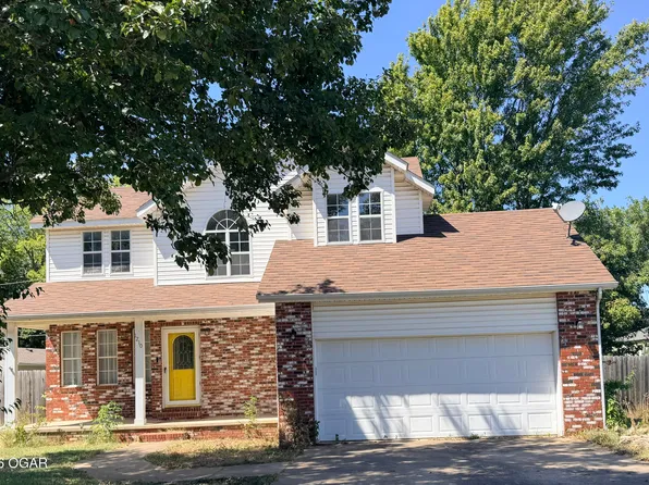 1210 Gold Dust Dr, Webb City, MO 64870