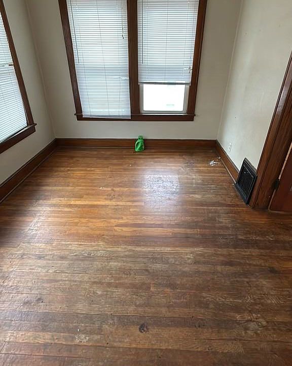 2nd image of 15 Fairview Ave #2A