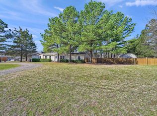 585 Paradise Cove Rd, Pottsboro, TX 75076