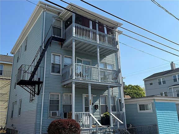 5th image of 398 Willow St