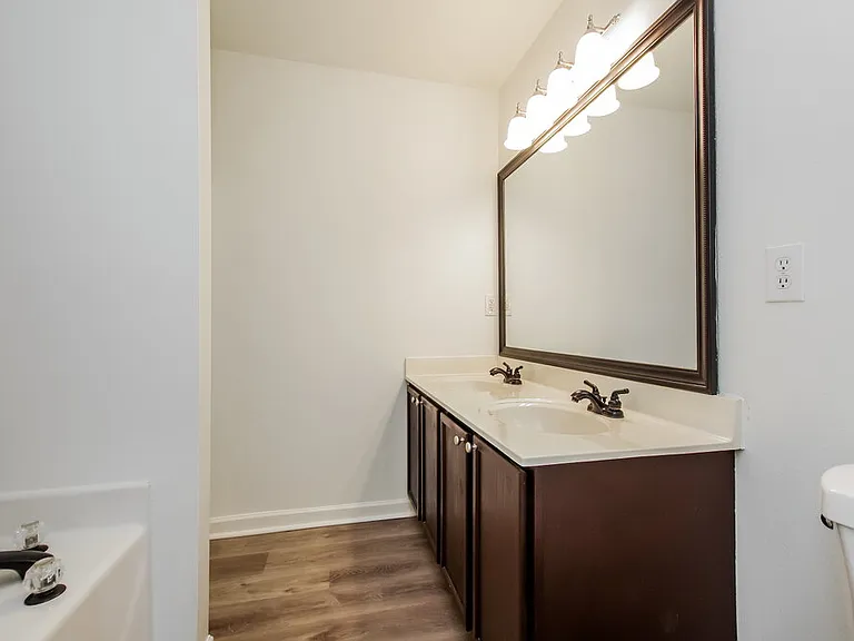 15823 Circlegreen Dr — Photo 14
