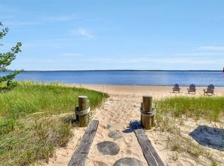 403 Peconic Bay Blvd, Riverhead, NY 11901