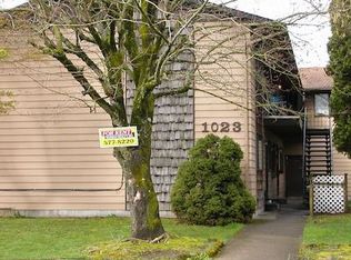 1023 8th Ave APT 4, Longview, WA 98632