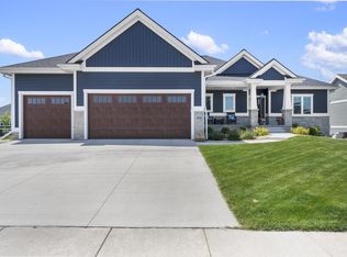 819 Steven Vw, Waunakee, WI 53597