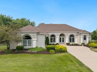 12818 Covington Manor Farms Rd, Fort Wayne, IN 46814