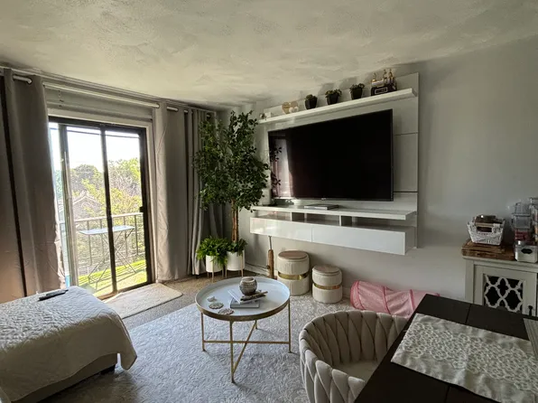 224 Main St, Woburn, MA