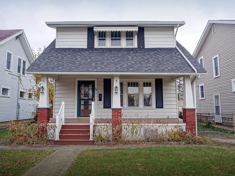 94 N Chase Ave — Photo 2