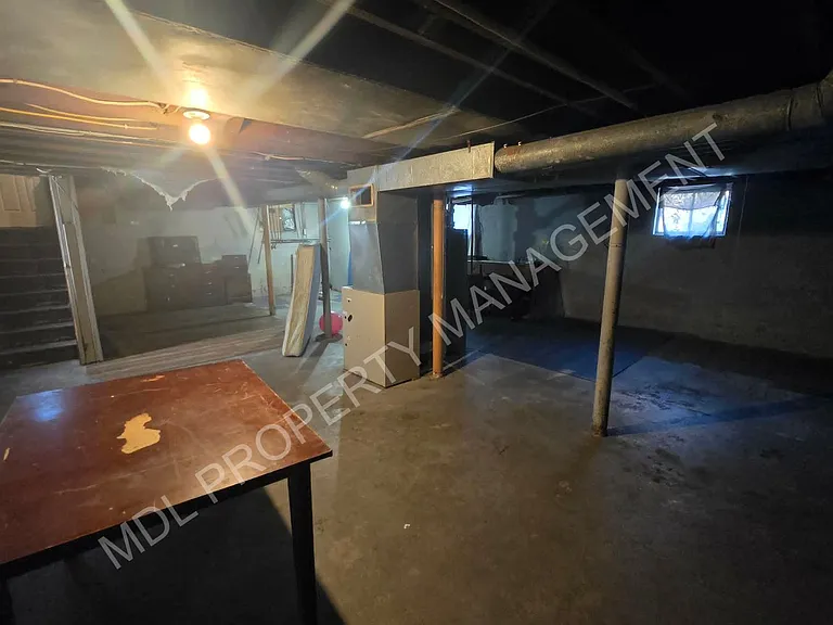 1715 Green St — Photo 11