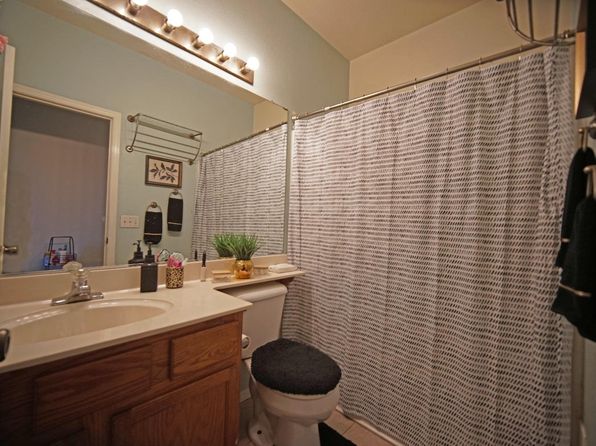 sacramento-california-63743261 picture