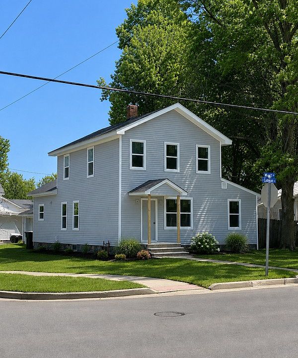 1st image of 121 W Cushman St