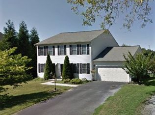 412 Woodhall Dr, Willow Street, PA 17584