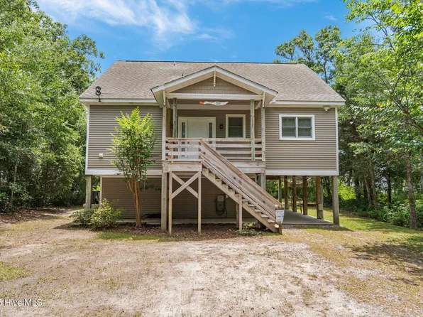 107 SW 26th Street, Oak Island, NC 28465